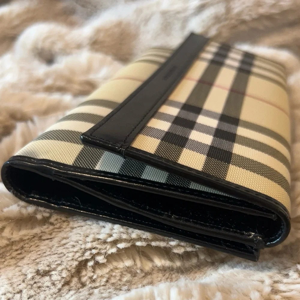 Burberry | Women’s Plaid Coated Canvas Long Wallet Leather Trim *Luxury - Picture 5 of 12